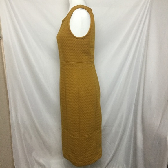 Tabitha Hourglass Dress - Picture 2 of 5